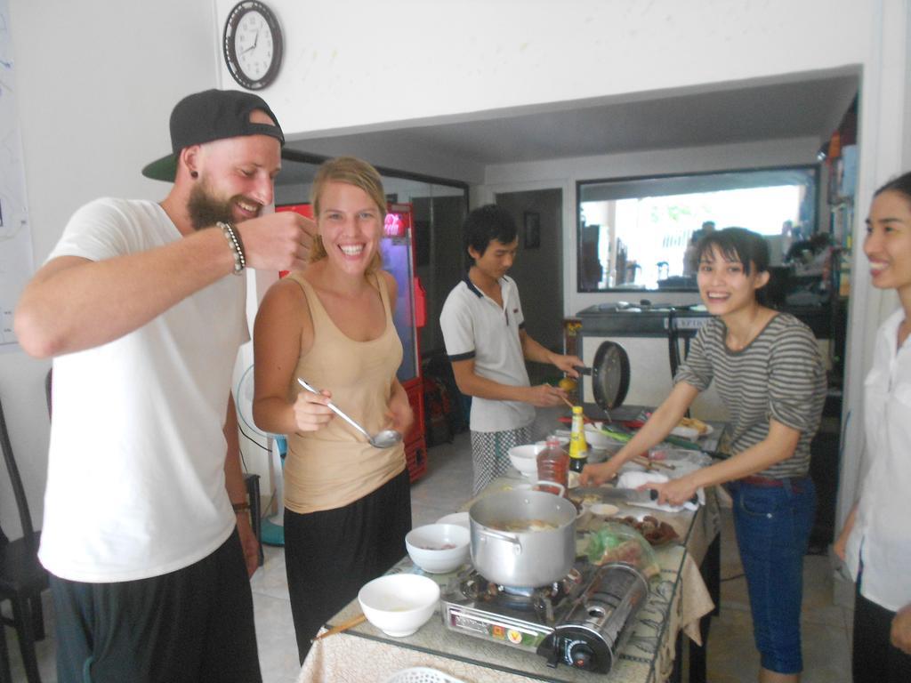 Hue Boutique Homestay Екстер'єр фото